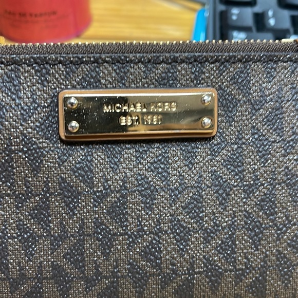 Michael Kors key wallet - Picture 2 of 5
